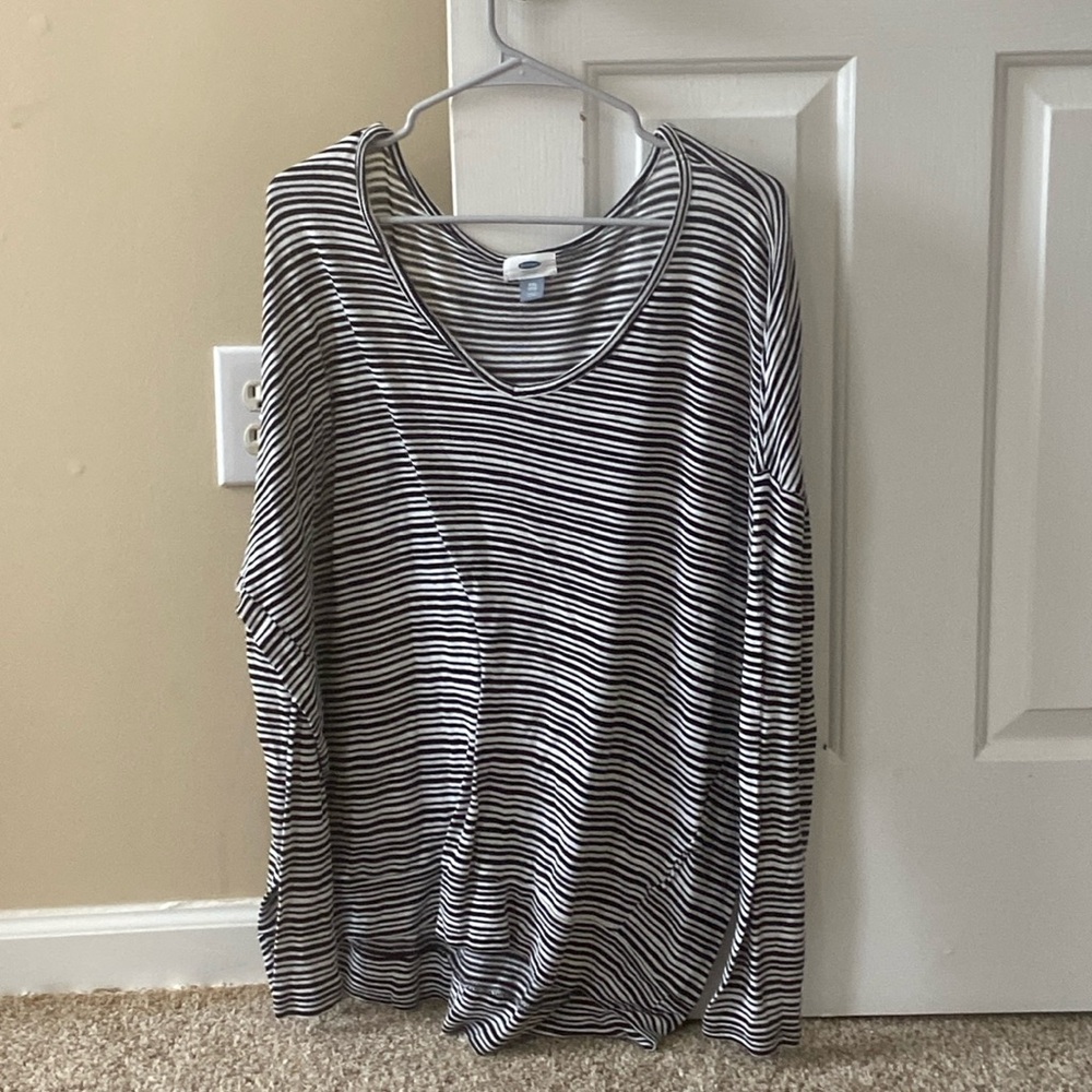 Long sleeve woman’s old navy shirt